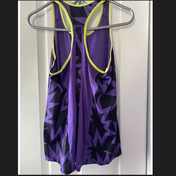 Women's Nike Dry Fit Tank Top - Picture 3 of 3